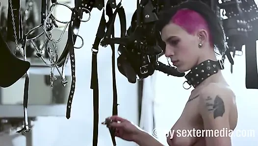 Hairy Pussy with Bondage Fetish