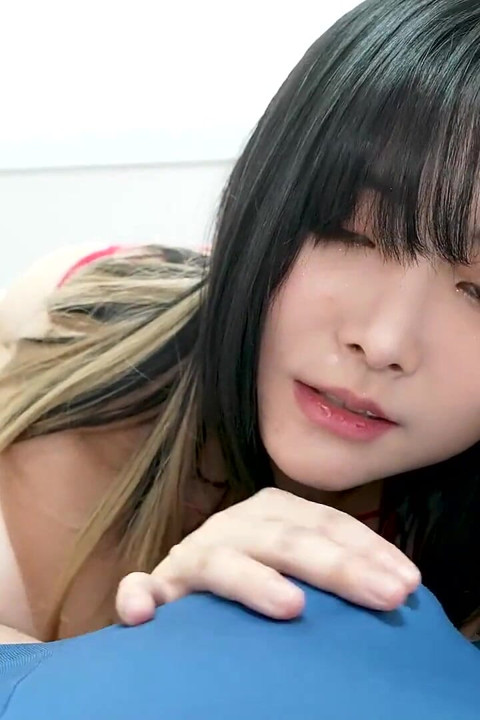 Stepbrother Hard for His Ex-idol Stepsister