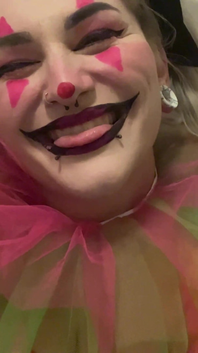 Trashy Clown Girl Public Toilet Pissing Flashing and Smoking