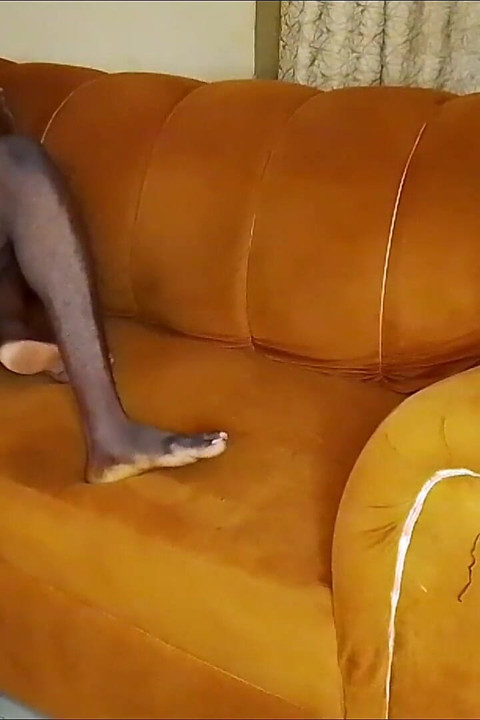 Je n’ai pas pu résister à mon demi-frère sexy
