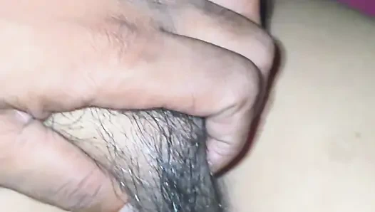 Soye huye bhabi ko choda