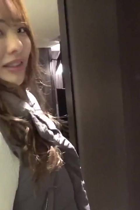 Parte 1, uma garota com pressão vaginal diabólica que parece virgem toda vez!peitos bonitos, pernas bonitas, bunda bonita! 302