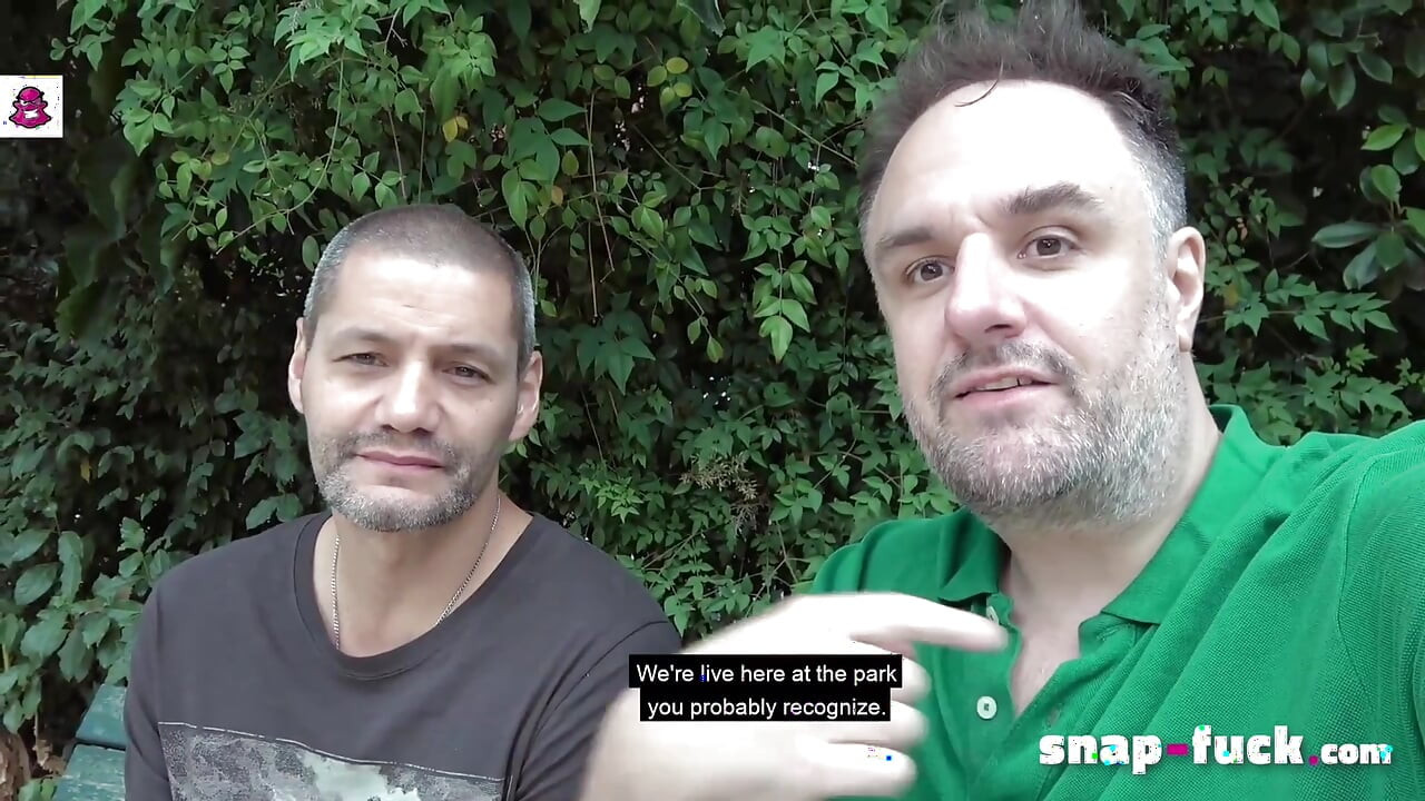 46 de minute de sex în trei fierbinte din Franța