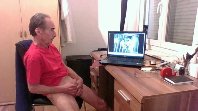 Rebutsam wichst auf Skype