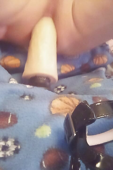 ميليسا تتجول عارية