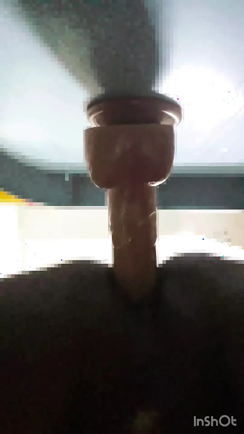 나를 따먹고 싶어하는 소년이 있습니까?