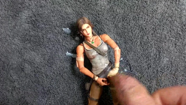 Cum tribute for Lara Croft