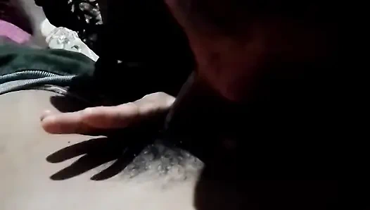 Damadın bir kayınbiraderi penisi verildiğinde