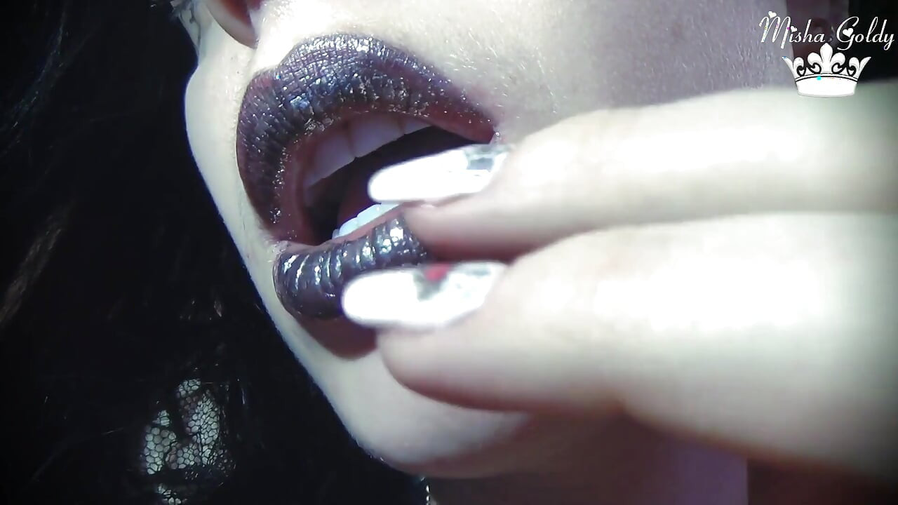 New metal lipstick worship
