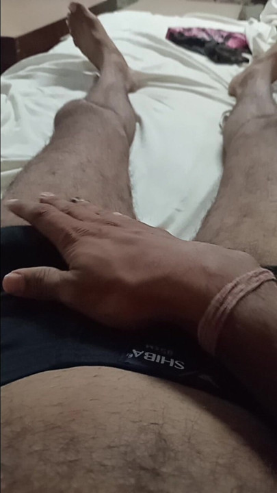 My cock looking for pussy
