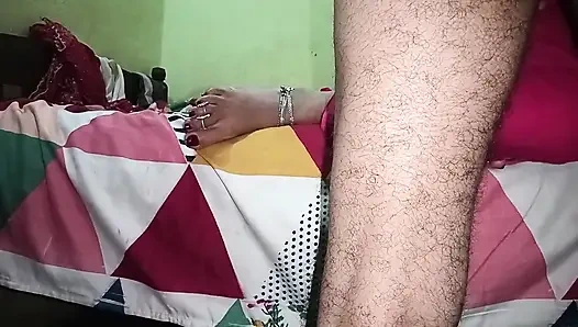 Üvey baba üvey kızını sabah seksiyle sikiyor