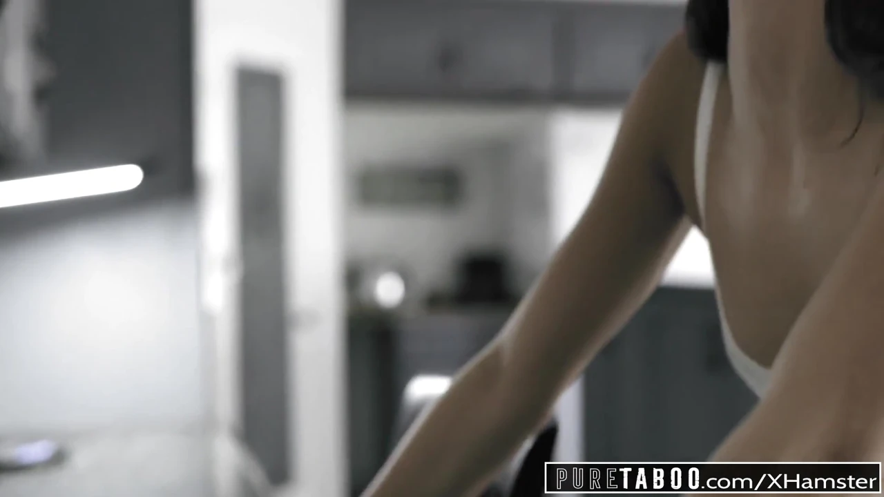 Pure tabu genç sürtük emily willis şaplak &amp; Creampie tarafından adım baba