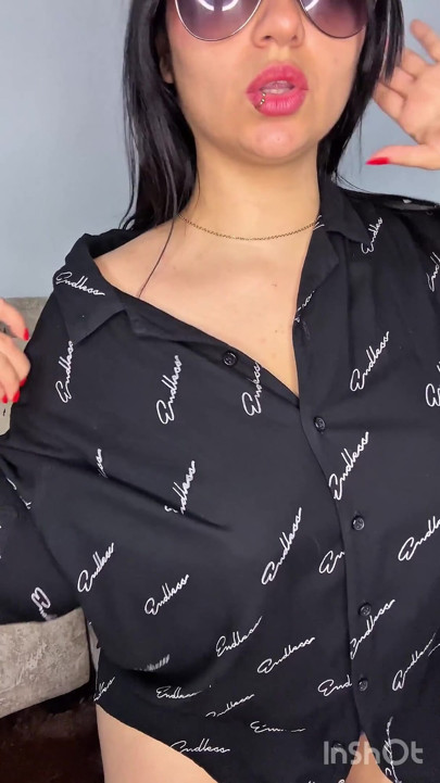 Sexy Colombian Seduces You