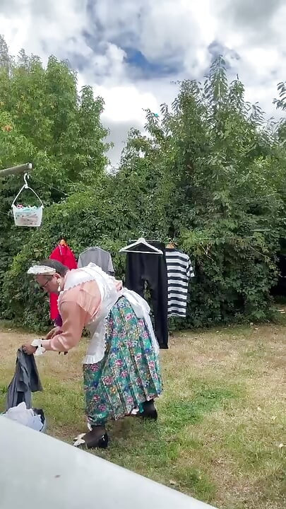 U vintage odjeći sobarice za jedan dan