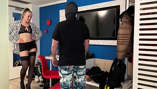 Gemischtes Ringen, Sekretärin, Gesichtssitz, Scherengriff