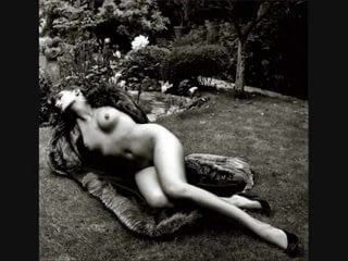 冷美人 - helmut newton的裸体摄影艺术