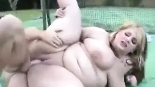 Sweet young BBW pounded on the thennis court