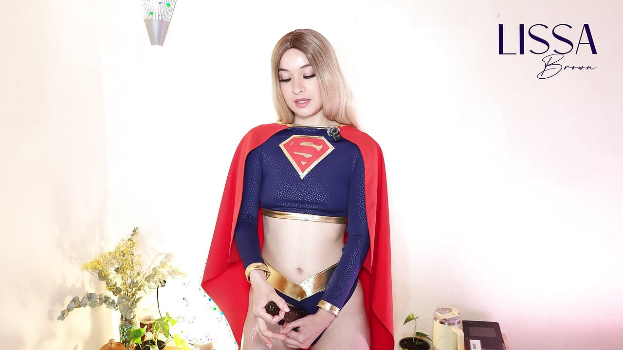 Super Girl thực hiện CEI và JOI cho bạn