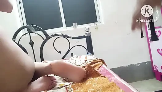 EN IYI FREIND KALITELI ZAMANLARıNı GEÇIRIYOR VE KıZLARıNı SERT SIKIYOR