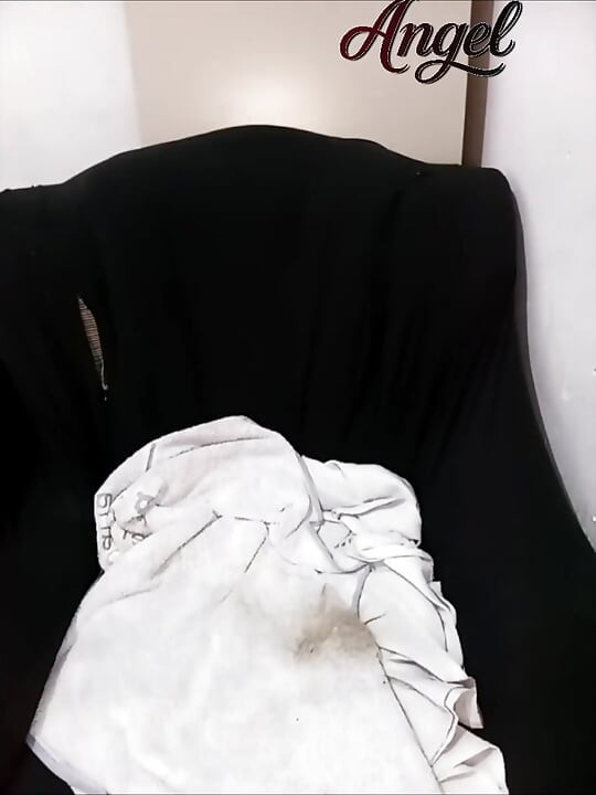 Trying on clothes while masturbating and indulging in my big