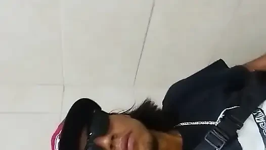 Hemen kamu tuvaletine gidip pipet yapacağımı