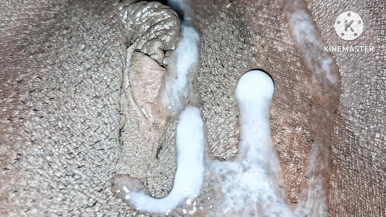 Threesome with Vibrator