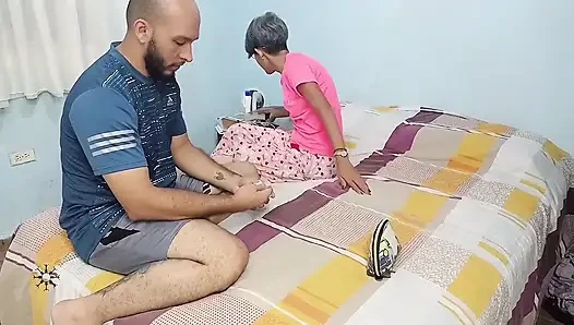 Her şey bir zar oyunuyla başladı ve sonunda ağzıma spermini vermeye başladın.