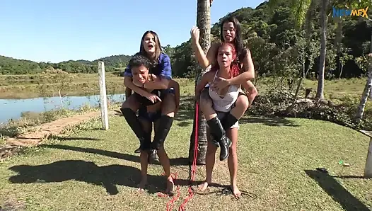4 Kız