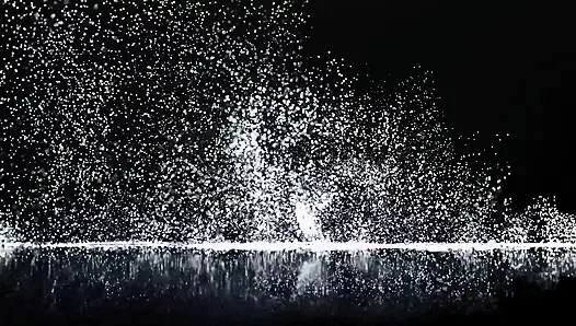 Tamara Grace yarağını almasına yardım ettikten sonra Rio Lee yüzüne döl alıyor