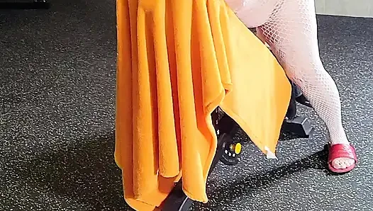 Sie wurde beim schwanzreiten im fitnessstudio erwischt