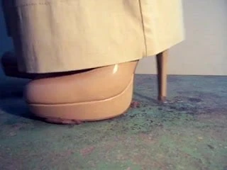 Walkover Crushed And Smashed Under Platform Heels Porn Videos ...