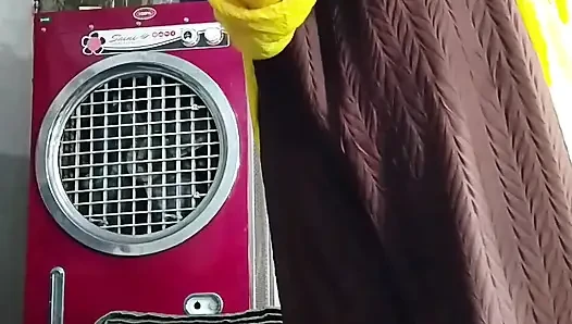 Big ass fucked, after taking the whole cock in the ass from the , started screaming in Hindi audio doggy style.