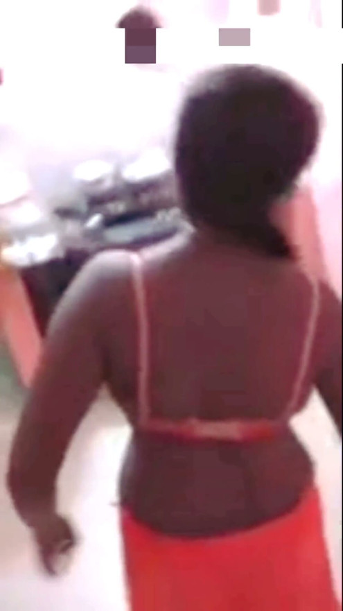 Desi Tamil House Maid in Petticoat Bra Cleaning Tease & Wild Reverse Cowgirl Ride on Owner! Indianhotwifex