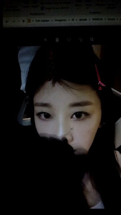Loona Yves cum tribute