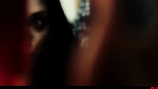 Mai Bailey ve Megan Coxxx anal kraliçeler