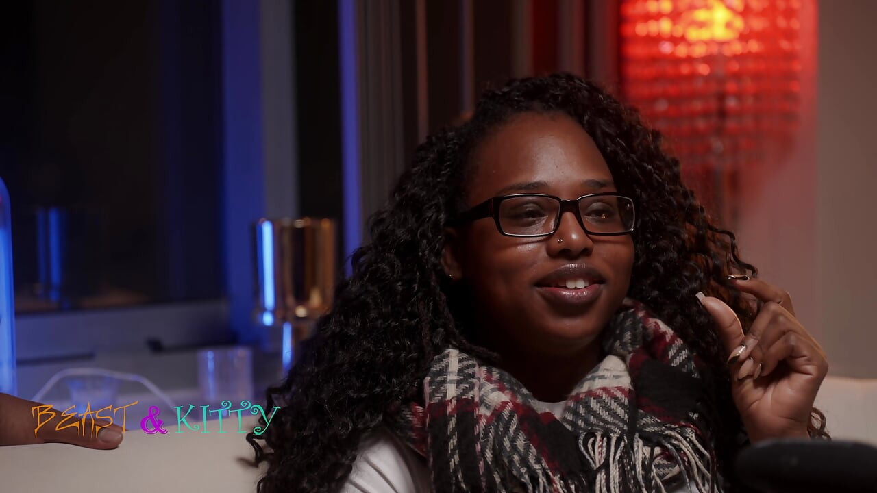 播客劇集變得怪異