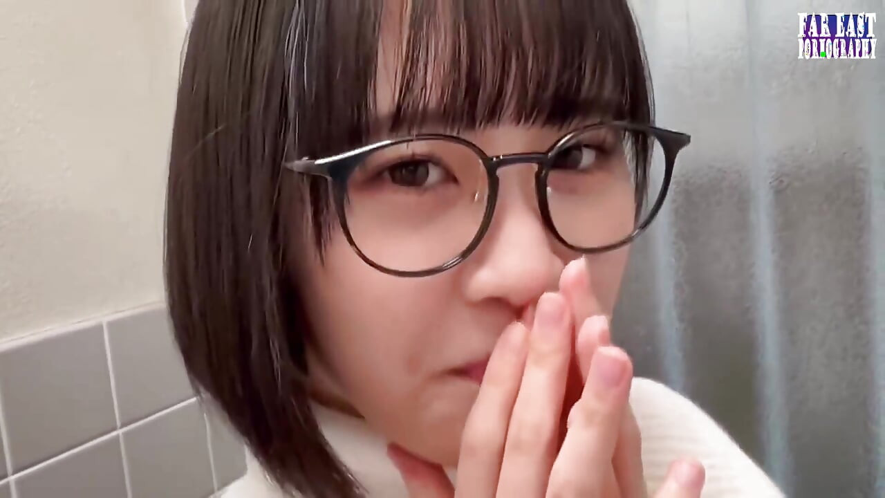 甘いグラスで、怠惰な日に温かい滴を味わいながら、果てしないごくりと飲み込む至福 -パート1