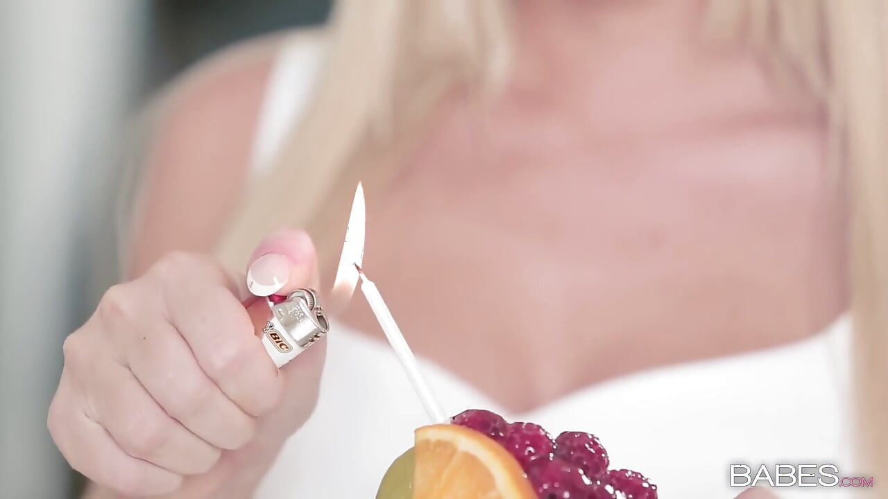 Gagici - blonde perfecte Vanda Lust, Kiara Lord Share 1 pula