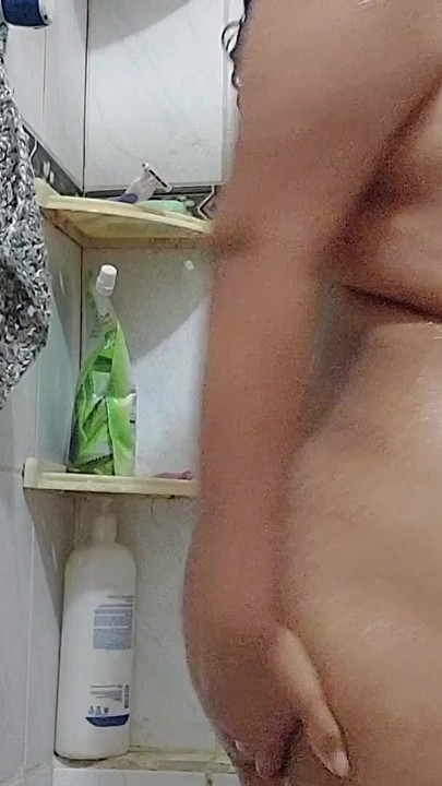 My wife forgot to lock the door: 8 Minutes of total uncensored shower | Clip 1