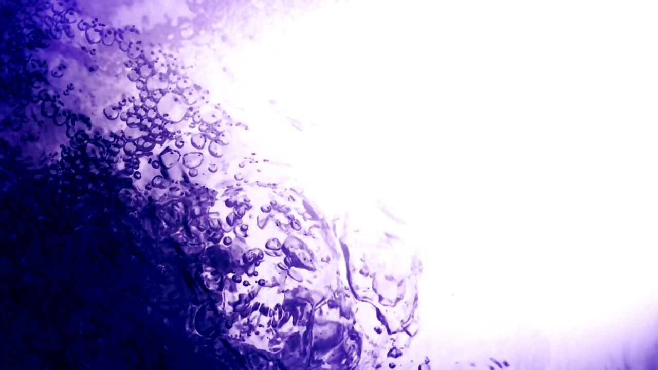 सुनहरे बालों वाली को पेशाब करना और देखने का बिंदु में जोरदार चुदाई करना पसंद है