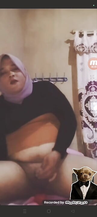 Ivvy ช่วยตัวเองจนเธอน้ําแตก