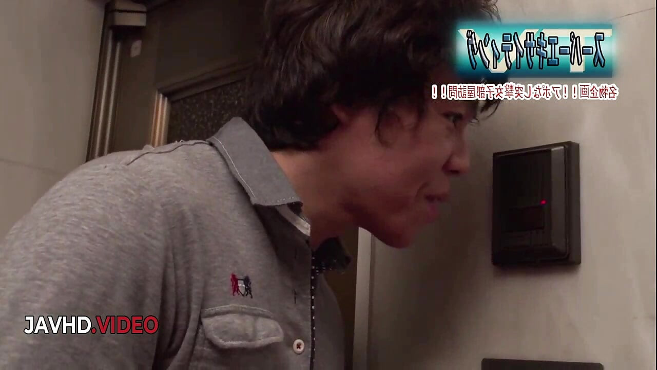 Maki Horiguchi's Sensational Japanese Blowjob Skills