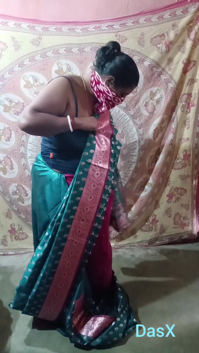Green Saree Dropping Solo SFW | Clip 1