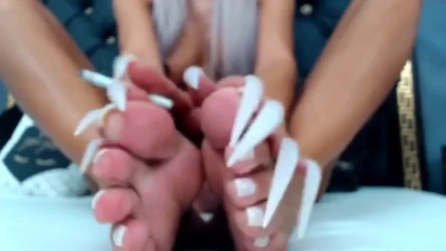 Mirri-superlong Nails + Smoking1
