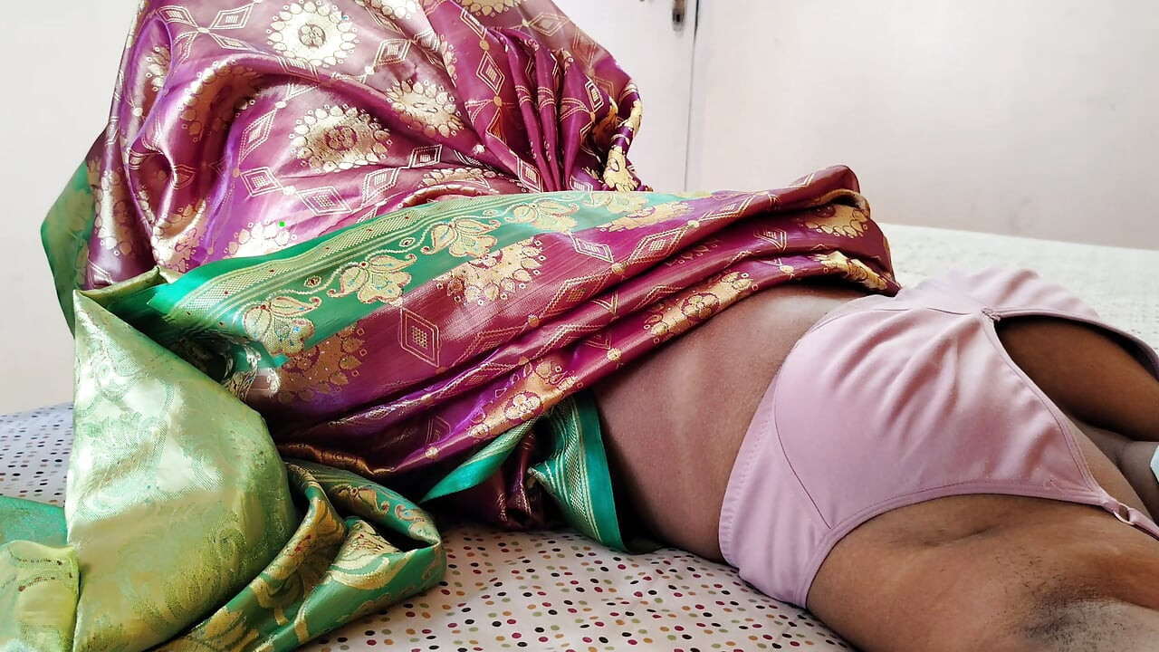 Dona de casa tia tamil romance na cama