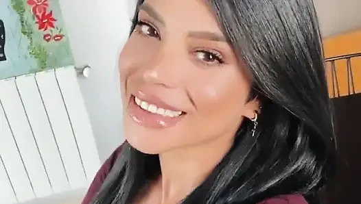 Siyah saçımı beğendin mi?