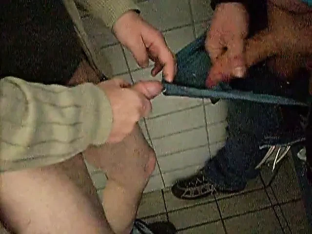 Sperma in die Unterhose 2