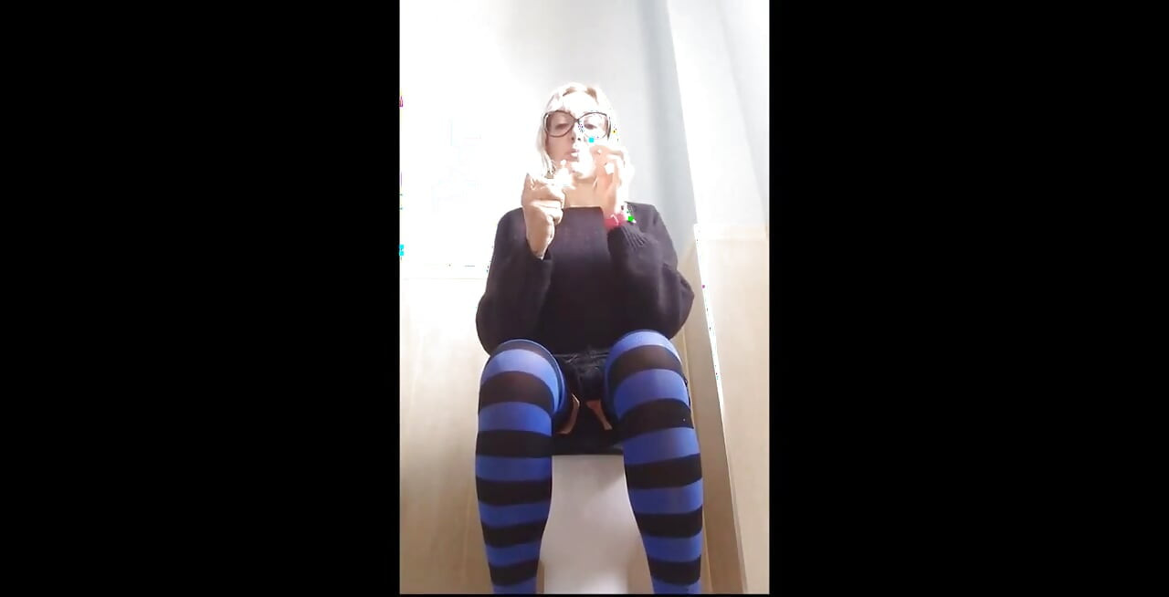 smakin seksi hot beb