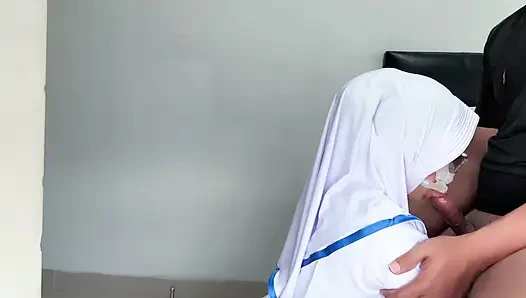 Nurse Cheats With Doctor In Hotel
