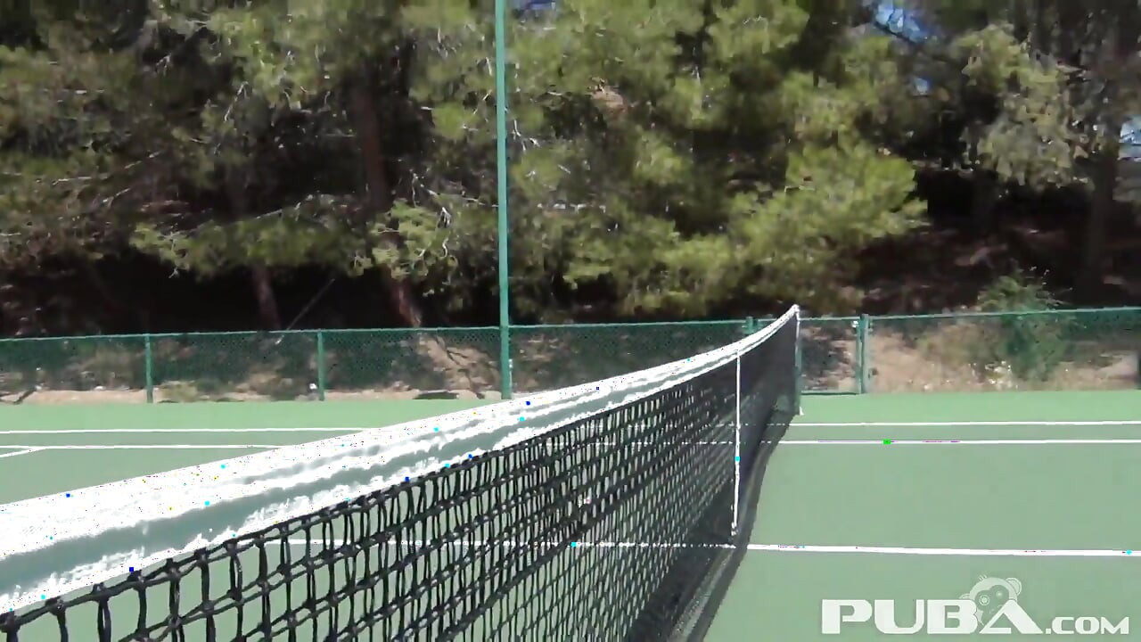 Hot babes on the tennis court